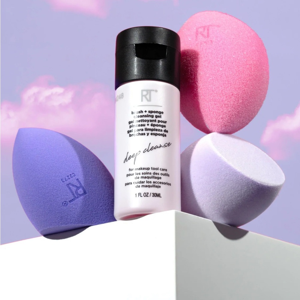 Real Techniques Pink and Purple‎ Makeup Brushes & Tools
